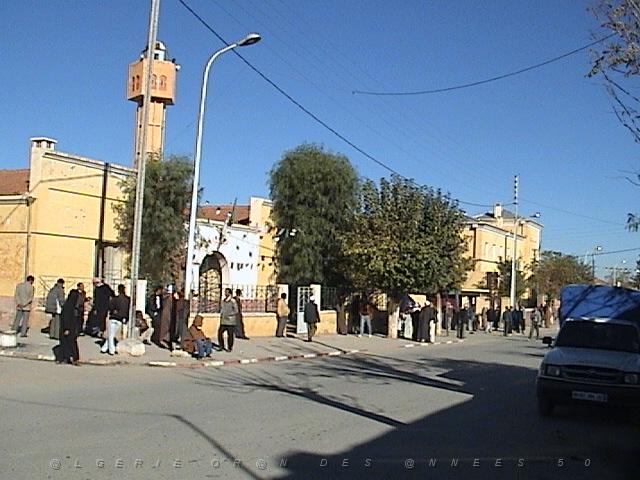 LE TELAGH LA MOSQUEE.JPG